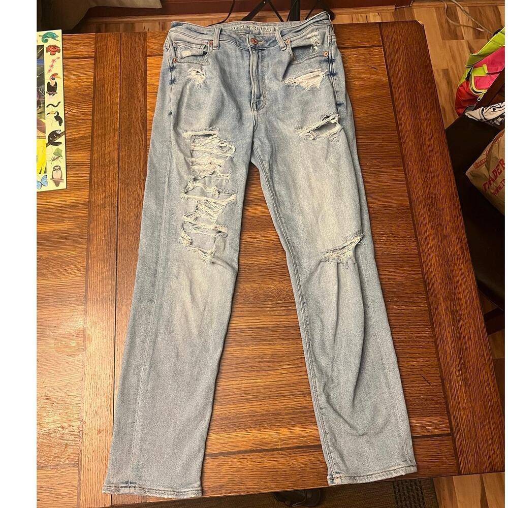 American Eagle Size 6 Stretch Distressed Jeans - Picture 4 of 10
